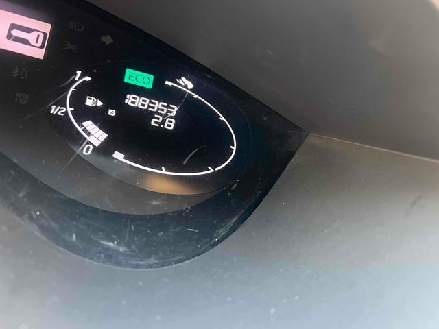 セレナ ハイウェイスター　ＥＴＣ　バックカメラ　ナビ　ＴＶ　オートクルーズコントロール　両側電動スライドドア　サンルーフ　スマートキー　アイドリングストップ　電動格納ミラー　後席モニター　３列シート　ＣＶＴ　アルミホイール（38枚目）