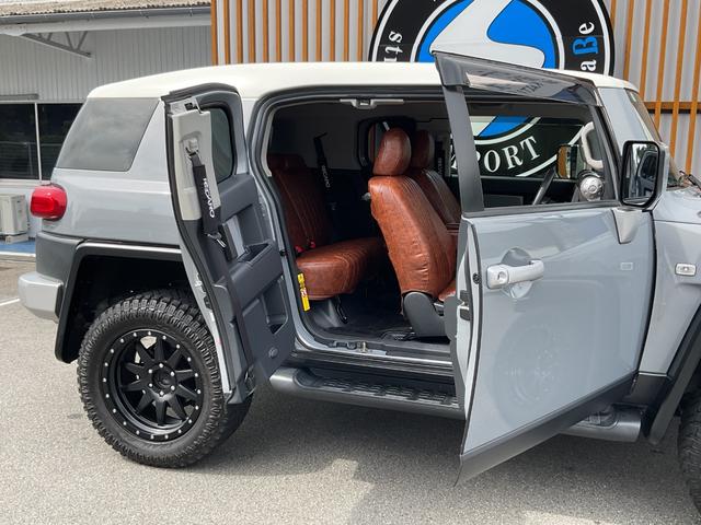 ＦＪクルーザー ベースグレード　４ＷＤ　ＥＴＣ　前後ドラレコ　バックカメラ　サイドカメラ　ナビ　ＬＥＤウインカー　社外ホイール　社外エアインテ―ク（18枚目）