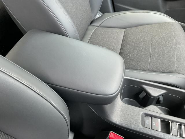 ヴェゼル ｅ：ＨＥＶ　Ｚ　ナビ　ＥＴＣ　フルセグＴＶ　ドラレコ前後　Ｂカメラ　１オーナー　禁煙車　ハーフレザー　ホンダコネクト　ステアリングヒーター　ワイヤレス充電　ブラインドスポットモニター　アルミホイール（39枚目）