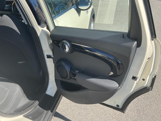 MINI クーパーS 禁煙/ナビ/ドラレコ前後/Bカメラ/Pセンサー/クルコン/純正18インチAW(13枚目)