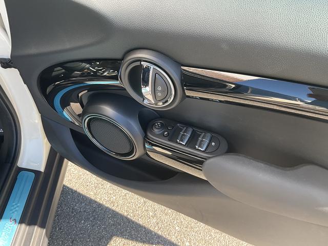 MINI クーパーS 禁煙/ナビ/ドラレコ前後/Bカメラ/Pセンサー/クルコン/純正18インチAW(22枚目)