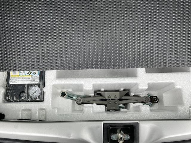 アルトワークス 　禁煙／５ＭＴ／オーディオレス／純正レカロ／ＡＷ（12枚目）