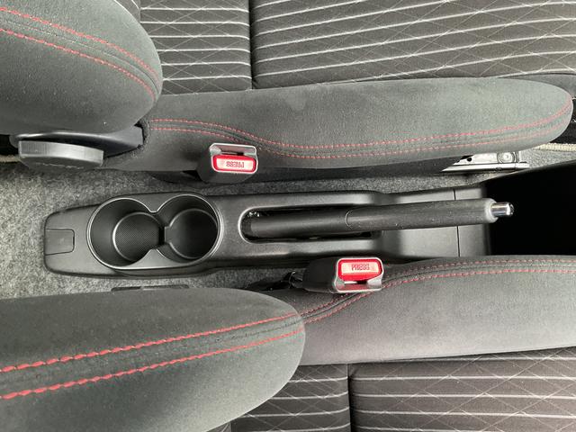 アルトワークス 　禁煙／５ＭＴ／オーディオレス／純正レカロ／ＡＷ（28枚目）