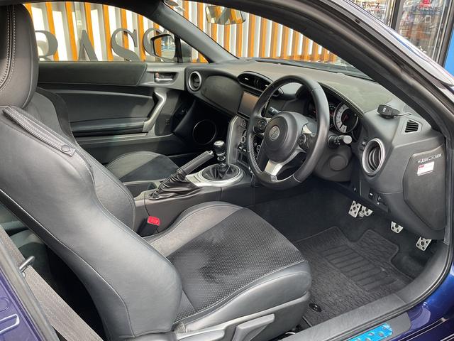 86 GTリミテッド 純正ナビTV/Bカメラ/ETC/ドラレコ/ブレンボキャリパー/ブレンボ用AW/TRDマフラー/SACHS製アブソーバ/革シート(15枚目)