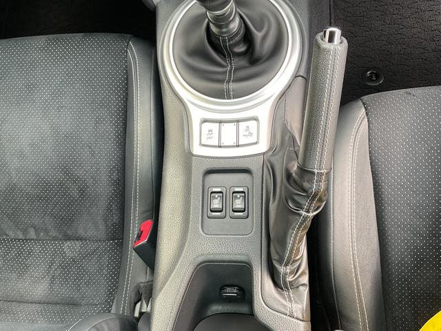 86 GTリミテッド 純正ナビTV/Bカメラ/ETC/ドラレコ/ブレンボキャリパー/ブレンボ用AW/TRDマフラー/SACHS製アブソーバ/革シート(33枚目)