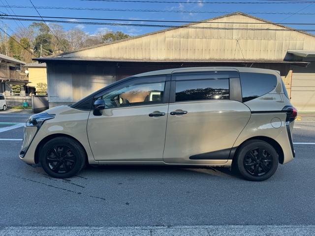 シエンタ ファンベースG グランパー 両側パワースライド ナビ Bluetooth バックカメラ LEDヘッドライト 女性ワンオーナー エンジンスターター ETC オートライト 5人乗り(5枚目)