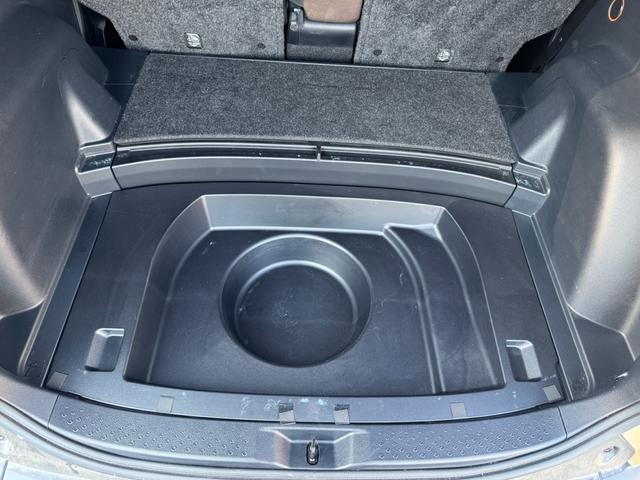 シエンタ ファンベースG グランパー 両側パワースライド ナビ Bluetooth バックカメラ LEDヘッドライト 女性ワンオーナー エンジンスターター ETC オートライト 5人乗り(36枚目)