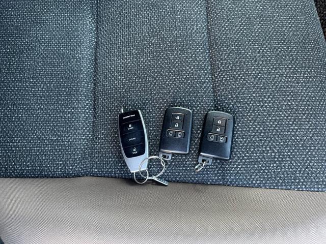 シエンタ ファンベースG グランパー 両側パワースライド ナビ Bluetooth バックカメラ LEDヘッドライト 女性ワンオーナー エンジンスターター ETC オートライト 5人乗り(60枚目)