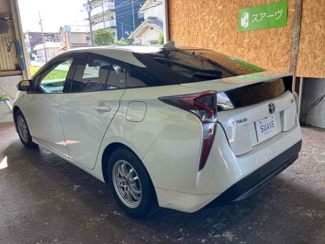 プリウス S ETC レーンアシスト オートクルーズコントロール バックカメラ TV アルミホイール オートライト LEDヘッドランプ CVT スマートキー アイドリングストップ 電動格納ミラー 盗難防止システム(16枚目)