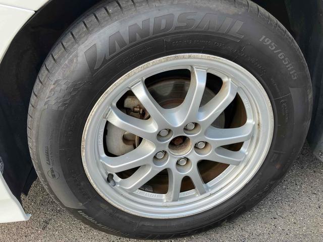プリウス S ETC レーンアシスト オートクルーズコントロール バックカメラ TV アルミホイール オートライト LEDヘッドランプ CVT スマートキー アイドリングストップ 電動格納ミラー 盗難防止システム(20枚目)