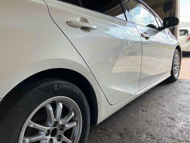 プリウス S ETC レーンアシスト オートクルーズコントロール バックカメラ TV アルミホイール オートライト LEDヘッドランプ CVT スマートキー アイドリングストップ 電動格納ミラー 盗難防止システム(24枚目)