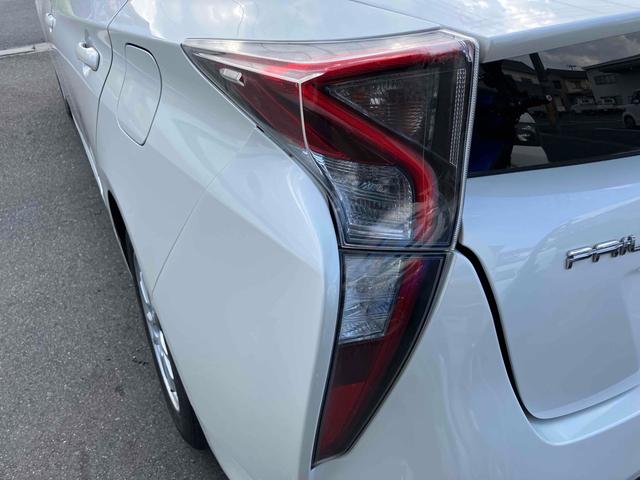 プリウス S ETC レーンアシスト オートクルーズコントロール バックカメラ TV アルミホイール オートライト LEDヘッドランプ CVT スマートキー アイドリングストップ 電動格納ミラー 盗難防止システム(43枚目)