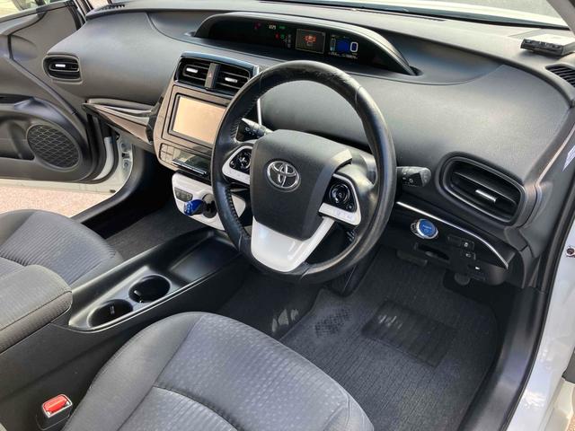 プリウス S ETC レーンアシスト オートクルーズコントロール バックカメラ TV アルミホイール オートライト LEDヘッドランプ CVT スマートキー アイドリングストップ 電動格納ミラー 盗難防止システム(48枚目)