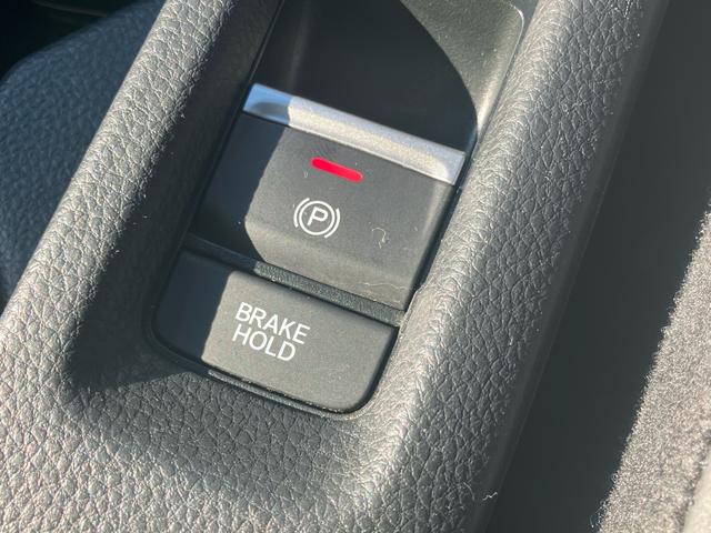 ヴェゼル ｅ：ＨＥＶ　Ｚ　ワンオーナー　禁煙車　全周囲カメラ　クリアランスソナー　オートクルーズコントロール　レーンアシスト　衝突被害軽減システム　ナビ　ＴＶ　オートライト　ＬＥＤヘッドランプ　アルミホイール　スマートキー２個（67枚目）