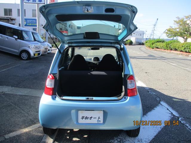 エッセ D キーレスエントリー AT 盗難防止システム CD アルミホイール 衝突安全ボディ エアコン パワーステアリング パワーウィンドウ(12枚目)