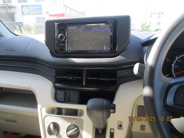 ステラ L TV キーレスエントリー アイドリングストップ 電動格納ミラー ベンチシート CVT 盗難防止システム ABS ESC CD DVD再生 衝突安全ボディ エアコン パワーステアリング パワーウィンドウ(3枚目)