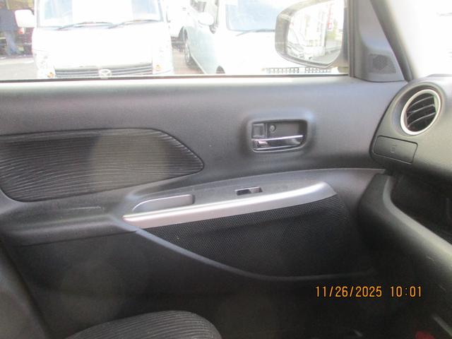 デイズルークス ハイウェイスター　Ｘ　Ｇパッケージ　ドライブレコーダー　ＥＴＣ　両側電動スライドドア　ナビ　オートライト　ＨＩＤ　スマートキー　アイドリングストップ　電動格納ミラー　ベンチシート　ＣＶＴ　盗難防止システム　ＡＢＳ　ＥＳＣ（6枚目）