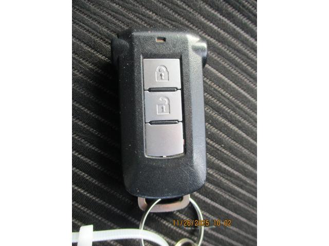 デイズルークス ハイウェイスター　Ｘ　Ｇパッケージ　ドライブレコーダー　ＥＴＣ　両側電動スライドドア　ナビ　オートライト　ＨＩＤ　スマートキー　アイドリングストップ　電動格納ミラー　ベンチシート　ＣＶＴ　盗難防止システム　ＡＢＳ　ＥＳＣ（8枚目）