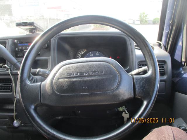 サンバーバン ＶＣ　４ＷＤ　軽バン　ＡＴ　ＥＴＣ　両側スライドドア　エアコン　パワーウィンドウ　運転席エアバッグ（2枚目）