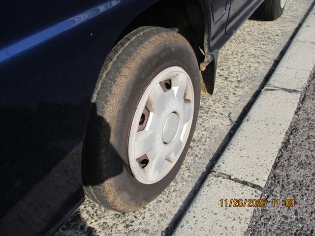 サンバーバン ＶＣ　４ＷＤ　軽バン　ＡＴ　ＥＴＣ　両側スライドドア　エアコン　パワーウィンドウ　運転席エアバッグ（16枚目）