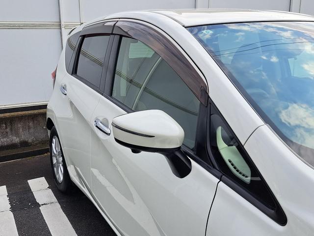 ノート ｅ－パワー　メダリスト　禁煙車　１年保証付き　純正ナビ　ＴＶ　バックカメラ　アラウンドビューモニター　デジタルインナーミラー　ＥＴＣ　前後ドライブレコーダー　ハーフレザーシート　衝突軽減ブレーキ　ＬＥＤヘッドライト（14枚目）