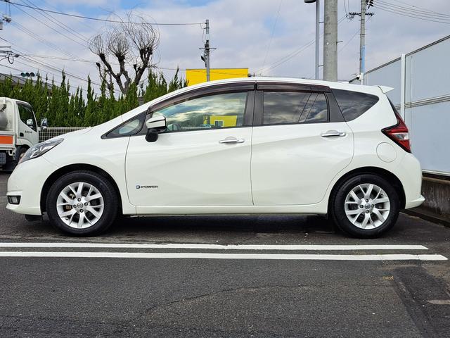 ノート ｅ－パワー　メダリスト　禁煙車　１年保証付き　純正ナビ　ＴＶ　バックカメラ　アラウンドビューモニター　デジタルインナーミラー　ＥＴＣ　前後ドライブレコーダー　ハーフレザーシート　衝突軽減ブレーキ　ＬＥＤヘッドライト（25枚目）