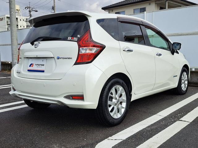 ノート ｅ－パワー　メダリスト　禁煙車　１年保証付き　純正ナビ　ＴＶ　バックカメラ　アラウンドビューモニター　デジタルインナーミラー　ＥＴＣ　前後ドライブレコーダー　ハーフレザーシート　衝突軽減ブレーキ　ＬＥＤヘッドライト（27枚目）