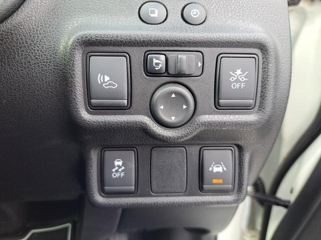 ノート ｅ－パワー　メダリスト　禁煙車　１年保証付き　純正ナビ　ＴＶ　バックカメラ　アラウンドビューモニター　デジタルインナーミラー　ＥＴＣ　前後ドライブレコーダー　ハーフレザーシート　衝突軽減ブレーキ　ＬＥＤヘッドライト（37枚目）