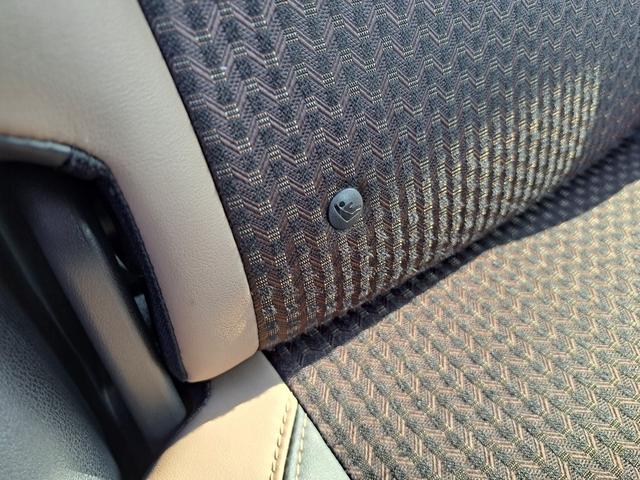 ノート ｅ－パワー　メダリスト　禁煙車　１年保証付き　純正ナビ　ＴＶ　バックカメラ　アラウンドビューモニター　デジタルインナーミラー　ＥＴＣ　前後ドライブレコーダー　ハーフレザーシート　衝突軽減ブレーキ　ＬＥＤヘッドライト（41枚目）