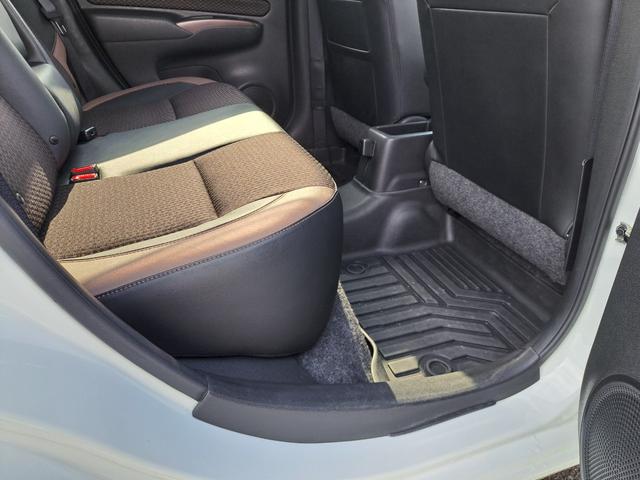 ノート ｅ－パワー　メダリスト　禁煙車　１年保証付き　純正ナビ　ＴＶ　バックカメラ　アラウンドビューモニター　デジタルインナーミラー　ＥＴＣ　前後ドライブレコーダー　ハーフレザーシート　衝突軽減ブレーキ　ＬＥＤヘッドライト（53枚目）