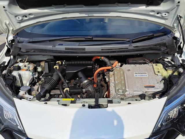 ノート ｅ－パワー　メダリスト　禁煙車　１年保証付き　純正ナビ　ＴＶ　バックカメラ　アラウンドビューモニター　デジタルインナーミラー　ＥＴＣ　前後ドライブレコーダー　ハーフレザーシート　衝突軽減ブレーキ　ＬＥＤヘッドライト（74枚目）