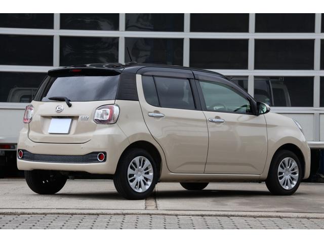 ＸＥ５（パウダリーベージュメタリック　Ｔ２５　ブラックメタリック　Ｘ０７）人気の組み合わせです♪