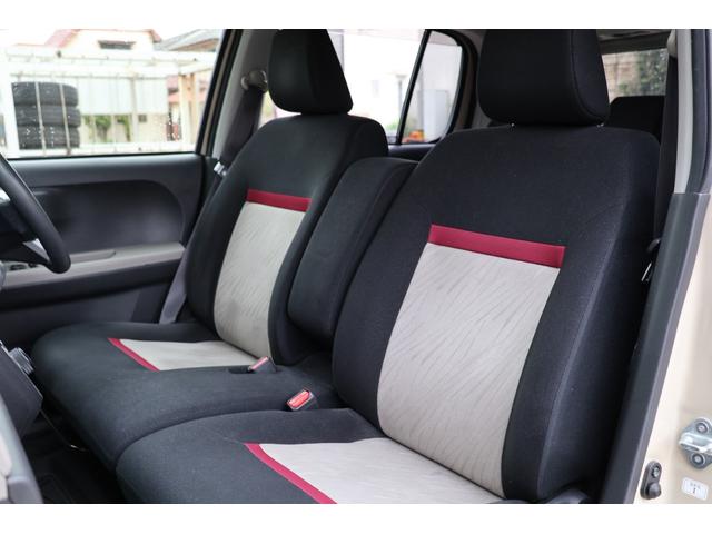 ディーラーと県内の認証工場で発行された点検記録簿が複数枚残っています。