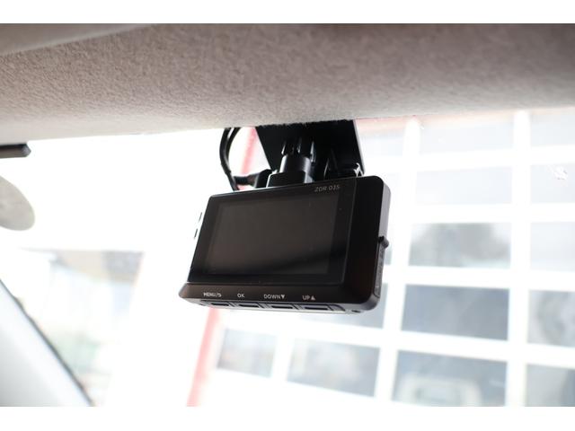 コムテック製の前後ドライブレコーダー！ディーラーオプションにも採用されるメーカーなので安心です