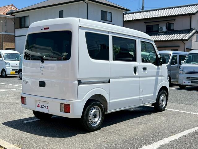 スクラム ＰＡ　運転席・助手席エアバック　ＡＢＳ　横滑り防止装置　エアコン・クーラー　パワステ　両側スライドドア　禁煙車　純正ラジオ　１２Ｖ電源ソケット　ヘッドライトレベライザー　スペアタイヤ　スペアキー　取扱説明書（60枚目）