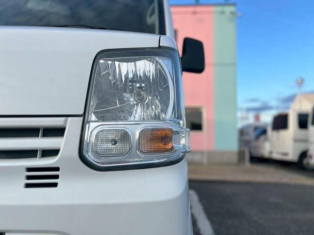 �P�H�s�E�����s���ӂŌy�o�����������̕��ɁB�����h���C�o�[�ɂ������₷���`�s�Ԃ�A�i�r�E�o�b�N�J�����t���ȂǁA���K�Ɏg����d�l�����ē��������܂��B