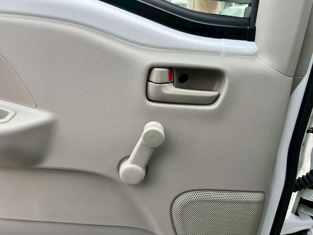 ＮＶ１００クリッパーバン 　車検整備付　ドラレコ　ＥＴＣ　キーレス　禁煙車　衝突被害軽減ブレーキ　運転席エアバック　運転席エアバック　ＡＢＳ　　横滑り防止装置　盗難防止装置　エアコン　パワステ　両側スライドドア　ＭＴモード（37枚目）