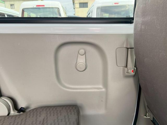 ＮＶ１００クリッパーバン 　車検整備付　ドラレコ　ＥＴＣ　キーレス　禁煙車　衝突被害軽減ブレーキ　運転席エアバック　運転席エアバック　ＡＢＳ　　横滑り防止装置　盗難防止装置　エアコン　パワステ　両側スライドドア　ＭＴモード（51枚目）