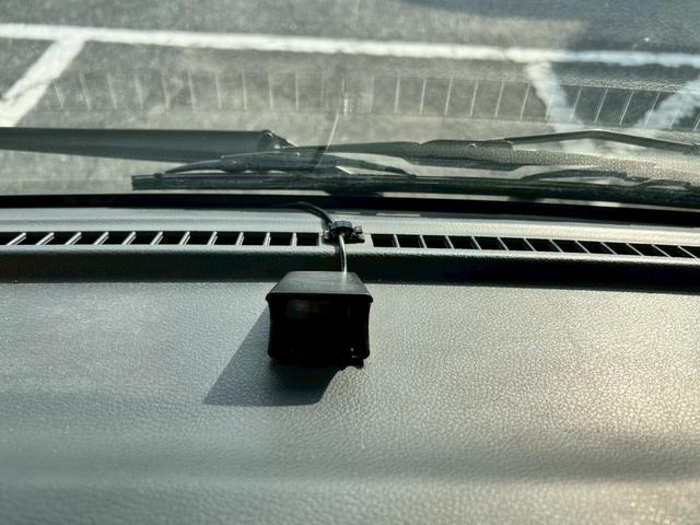 【厳選仕入れ】仕入れ担当が現車確認をして仕入れた物件を４店舗で展示中！厳選したお車を、実際に見比べながらお選びいただけます！在庫数も地域最大級！専門館ならではの魅力をご堪能下さい！