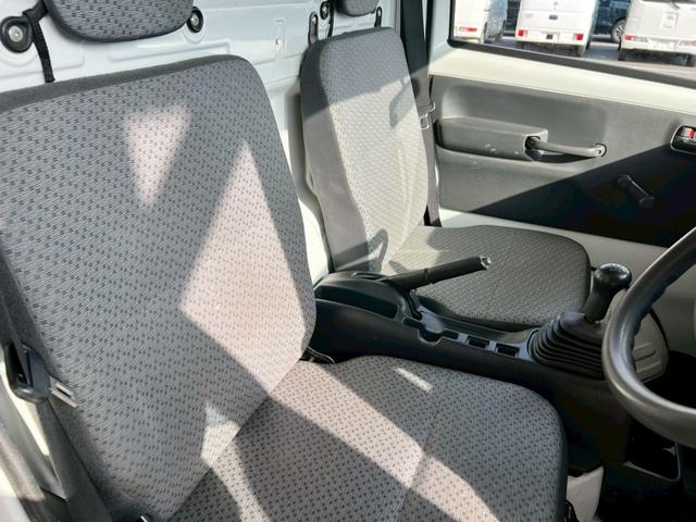 【車検整備】車種によって壊れやすい箇所が分かるスペシャリストが在籍！部品の在庫も多数あり、正確に、早く、お手頃価格で車検ができます！代車のご用意もありますので、ぜひご相談下さい！１台４２，８３０円〜