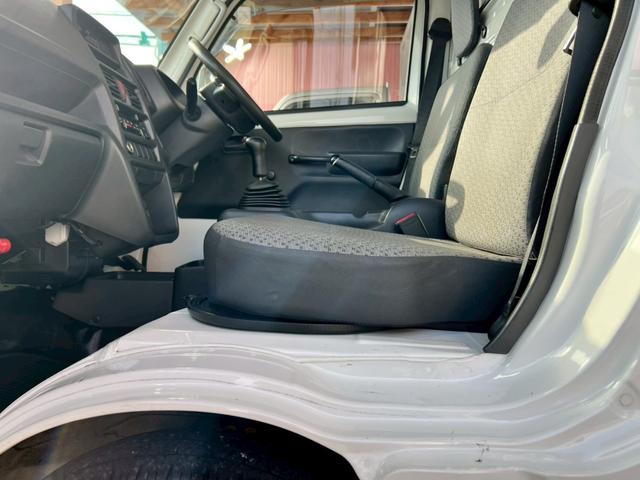 【納車後のお付き合い】任意保険も、当店にお任せください！故障・事故の際には、当店もしくはご担当者へお電話いただけたら、お客様に代わって事故受付からレッカー搬送、代車の手配まですべて行います。