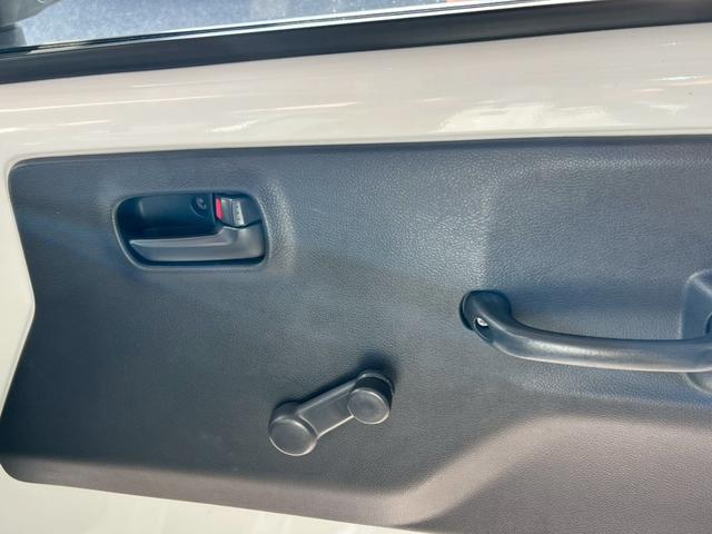 福山・姫路・加古川の軽トラック専門店ミニクス。スズキキャリイトラックやダイハツハイゼットなど、配送・農作業に最適な４ＷＤ・ＭＴ・ＡＴ車を揃えています。