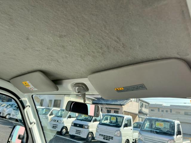 【外装クリーニング】どのような用途であっても、ご購入いただくお車は綺麗にお渡ししたい。そんな思いで外装のクリーニング、磨き作業などを施したお車の綺麗さも専門館の魅力です！