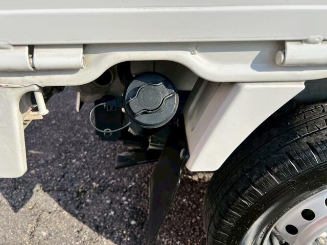 【車検整備】車種によって壊れやすい箇所が分かるスペシャリストが在籍！部品の在庫も多数あり、正確に、早く、お手頃価格で車検ができます！代車のご用意もありますので、ぜひご相談下さい！１台４２，８３０円〜