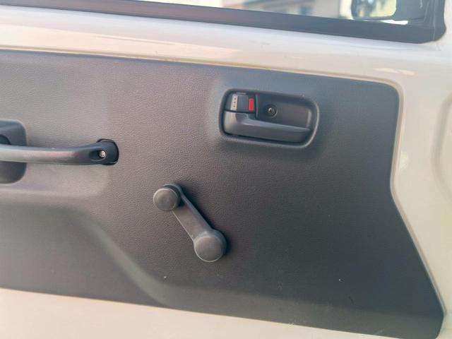 キャリイトラック 　車検整備付　ＡＴ車　ＥＴＣ　エアコン　パワステ　ＡＢＳ　運転席エアバック　助手席エアバック　アオリプロテクター　トリイプロテクター　ヘッドライトレベライザー　フロアマット　ドアバイザー　スペアタイヤ（25枚目）