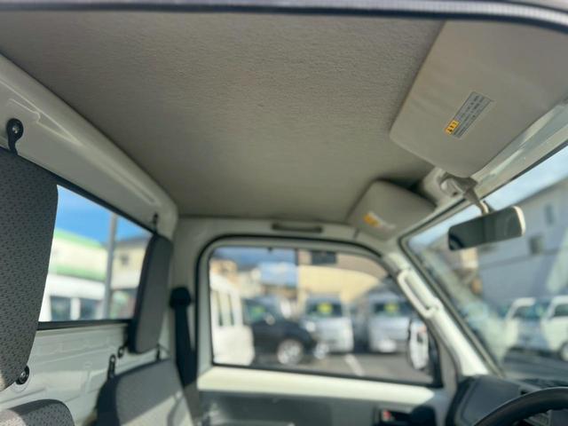 キャリイトラック 　車検整備付　ＡＴ車　ＥＴＣ　エアコン　パワステ　ＡＢＳ　運転席エアバック　助手席エアバック　アオリプロテクター　トリイプロテクター　ヘッドライトレベライザー　フロアマット　ドアバイザー　スペアタイヤ（40枚目）