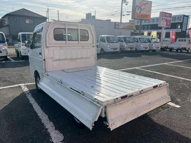 キャリイトラック 　車検整備付　ＡＴ車　ＥＴＣ　エアコン　パワステ　ＡＢＳ　運転席エアバック　助手席エアバック　アオリプロテクター　トリイプロテクター　ヘッドライトレベライザー　フロアマット　ドアバイザー　スペアタイヤ（51枚目）