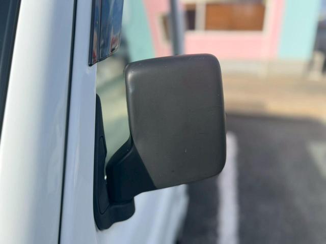 キャリイトラック 　車検整備付　ＡＴ車　ＥＴＣ　エアコン　パワステ　ＡＢＳ　運転席エアバック　助手席エアバック　アオリプロテクター　トリイプロテクター　ヘッドライトレベライザー　フロアマット　ドアバイザー　スペアタイヤ（63枚目）