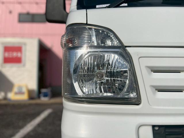 キャリイトラック 　車検整備付　ＡＴ車　ＥＴＣ　エアコン　パワステ　ＡＢＳ　運転席エアバック　助手席エアバック　アオリプロテクター　トリイプロテクター　ヘッドライトレベライザー　フロアマット　ドアバイザー　スペアタイヤ（64枚目）