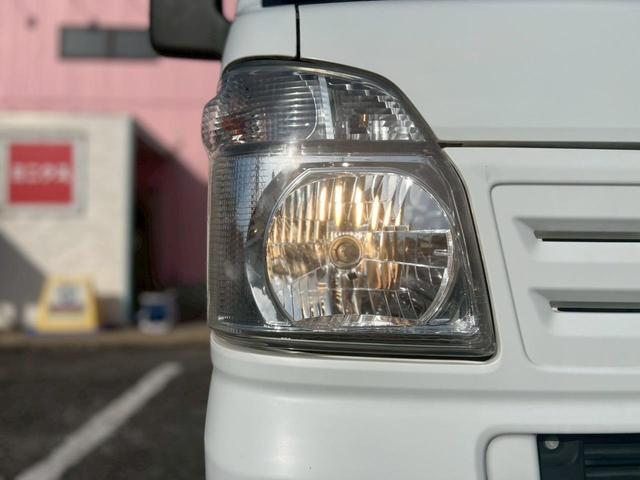 キャリイトラック 　車検整備付　ＡＴ車　ＥＴＣ　エアコン　パワステ　ＡＢＳ　運転席エアバック　助手席エアバック　アオリプロテクター　トリイプロテクター　ヘッドライトレベライザー　フロアマット　ドアバイザー　スペアタイヤ（66枚目）
